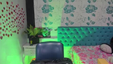    online show from January 30, 7:15 pm