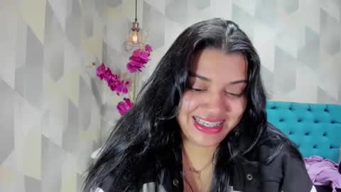    online show from October 7, 3:27 pm