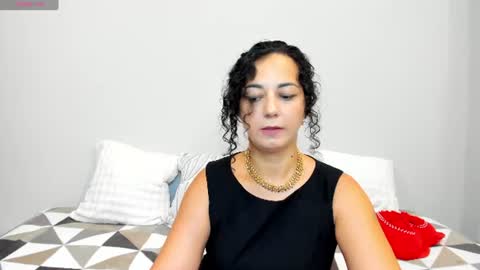 Linda online show from August 4, 1:00 am