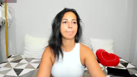Linda online show from July 11, 1:27 am
