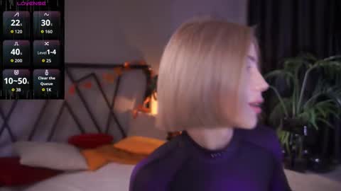 your Linda is back online show from November 9, 4:52 am