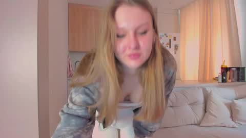 Sophia online show from March 18, 5:12 am