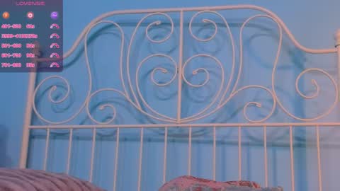 Lindsey online show from March 1, 11:15 pm