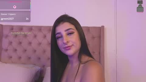 Snapshot of linoshka_1 chatting on October 14, 9:17 pm Luciana online show from October 14, 9:17 pm