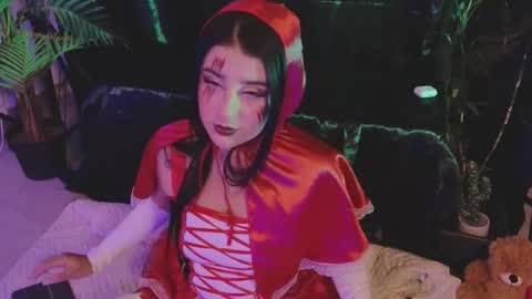 Snapshot of linoshka_1 chatting on October 11, 9:06 pm Luciana online show from October 11, 9:06 pm
