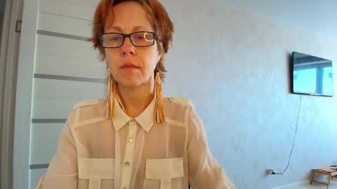 Liora Weiss online show from May 4, 5:33 am