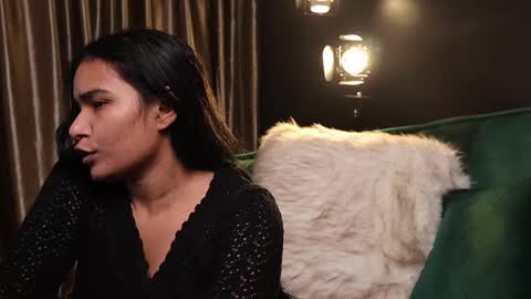 Snapshot of lireesa chatting on January 18, 4:37 am Lire online show from January 18, 4:37 am