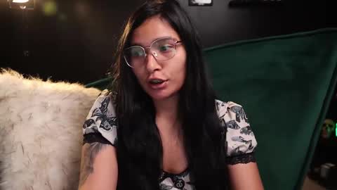 Snapshot of lireesa chatting on February 27, 2:53 am Lire online show from February 27, 2:53 am