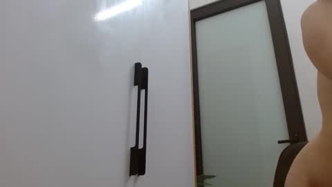 lisa_1011 online show from February 12, 7:54 am