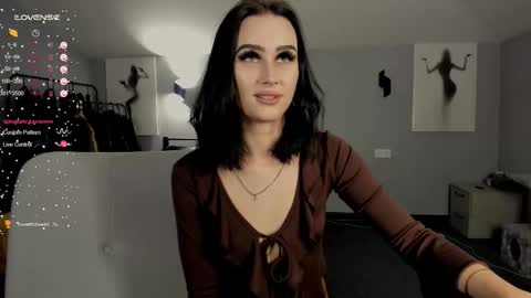 lisa__johnson online show from November 25, 12:24 am