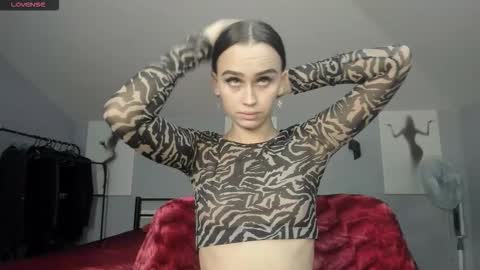 lisa__johnson online show from October 23, 1:11 am