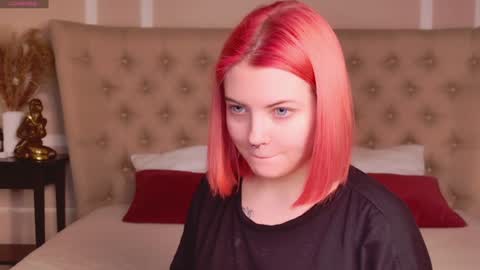 Snapshot of lisa_adam chatting on December 6, 7:10 am lissi online show from December 6, 7:10 am