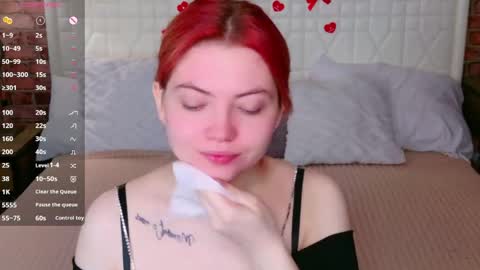 lisa_adamson online show from March 17, 6:23 pm