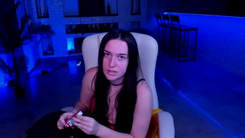 lisa_elfy online show from January 15, 4:43 pm