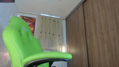 Lisa  online show from January 13, 1:15 pm