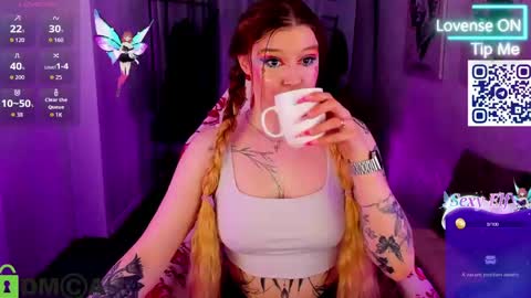 lisa_rabbit online show from June 7, 12:28 am