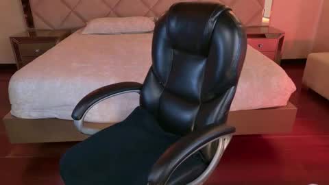 L I S A  online show from February 24, 11:03 pm