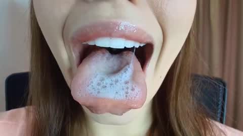 Lisbet online show from March 9, 10:13 pm