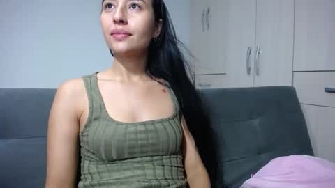 Snapshot of lissa2021 chatting on January 8, 1:42 am Lisa online show from January 8, 1:42 am