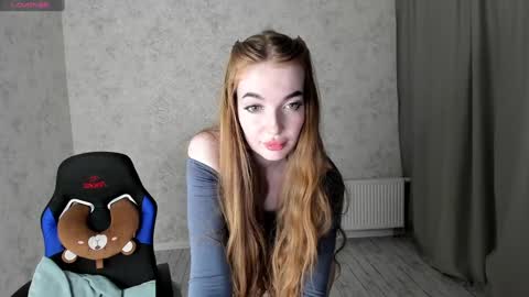 Lissa online show from December 4, 3:48 am