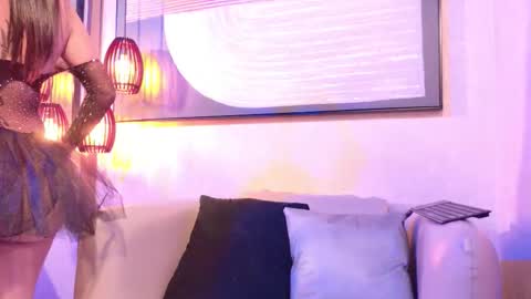 lisse_palmerr online show from October 24, 3:46 am