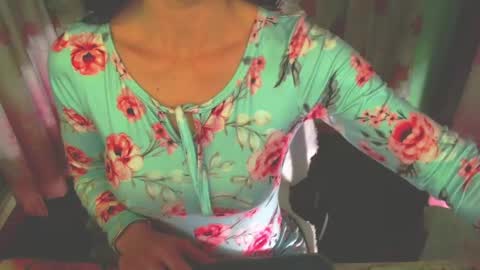 Snapshot of lisstaylor chatting on March 3, 1:26 pm Liss online show from March 3, 1:26 pm