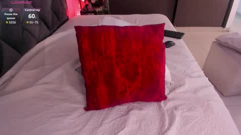 Lissy online show from March 11, 1:47 pm