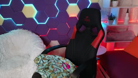 Lena online show from December 13, 1:26 am