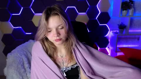 Lena online show from December 19, 1:39 am