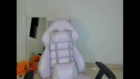 Danni online show from February 5, 11:50 pm