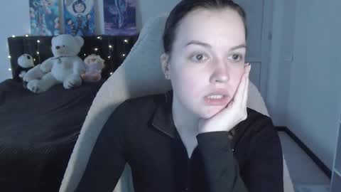 little__flowers online show from January 18, 11:06 am