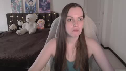 little__flowers online show from November 11, 9:28 am