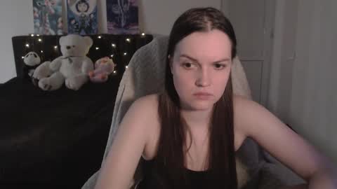 little__flowers online show from November 24, 9:22 am