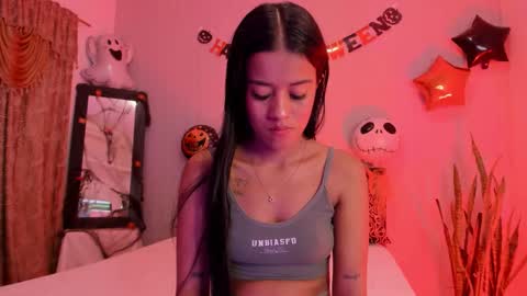 Snapshot of little_abbye chatting on October 16, 10:51 am little_abbye online show from October 16, 10:51 am