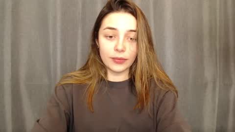 Mia   Im online every day 1530 PM in New York  2030 PM in London online show from January 20, 7:35 pm