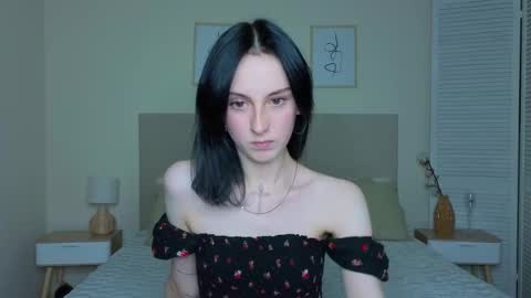 little_mollee online show from October 22, 1:16 pm
