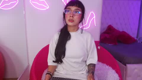 Paulette online show from July 12, 4:24 am