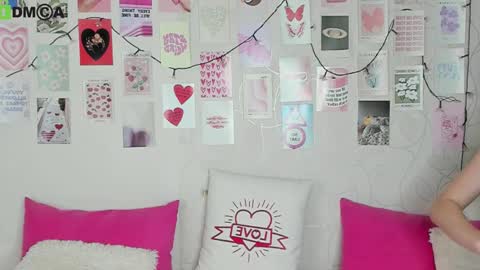 Kriss online show from December 17, 9:13 am