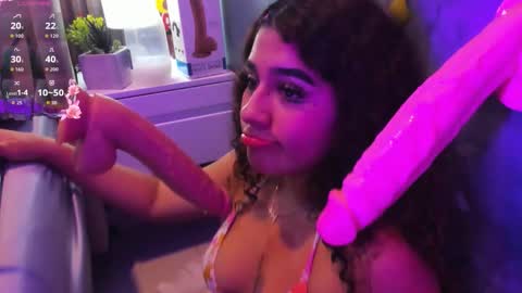 little_valentinaa online show from February 26, 7:57 pm