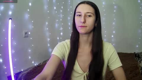 LittleAhWitch online show from December 3, 10:28 am