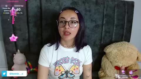 Snapshot of littlee__bunny chatting on September 20, 12:58 pm your little bunny online show from September 20, 12:58 pm