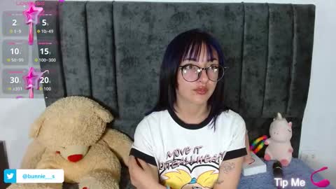 Snapshot of littlee__bunny chatting on October 2, 10:53 am your little bunny online show from October 2, 10:53 am