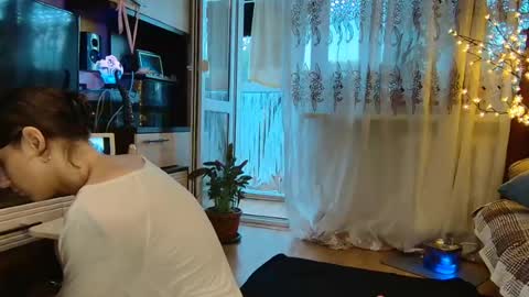 littlehappines online show from July 11, 5:02 pm