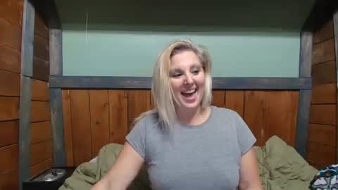 lisanixs online show from November 22, 4:15 am