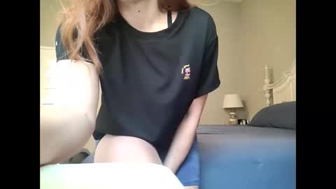 littlered_6969 online show from April 29, 8:03 pm
