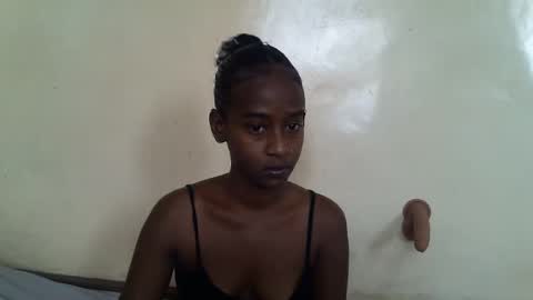 Snapshot of littlesandie chatting on March 11, 4:41 am littlesandie online show from March 11, 4:41 am
