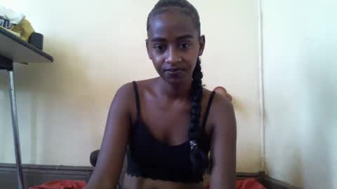 Snapshot of littlesandie chatting on March 4, 6:37 am littlesandie online show from March 4, 6:37 am