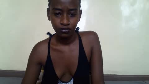 Snapshot of littlesandie chatting on January 22, 6:42 am littlesandie online show from January 22, 6:42 am