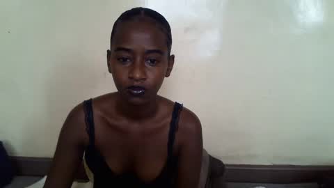 Snapshot of littlesandie chatting on February 4, 7:51 am littlesandie online show from February 4, 7:51 am