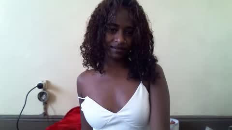 Snapshot of littlesandie chatting on September 13, 5:59 am littlesandie online show from September 13, 5:59 am